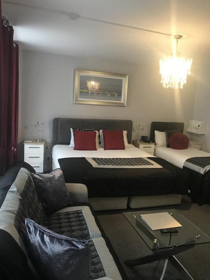 White Hart Hotel St Austell Room photo